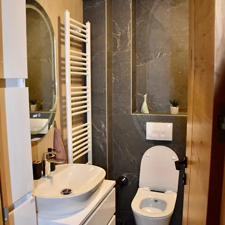 Daire Na Stazi-luxury Mountain- On The Slope-free Parking,tuzlaks *